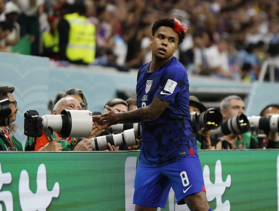 Leeds reach Weston McKennie agreement
