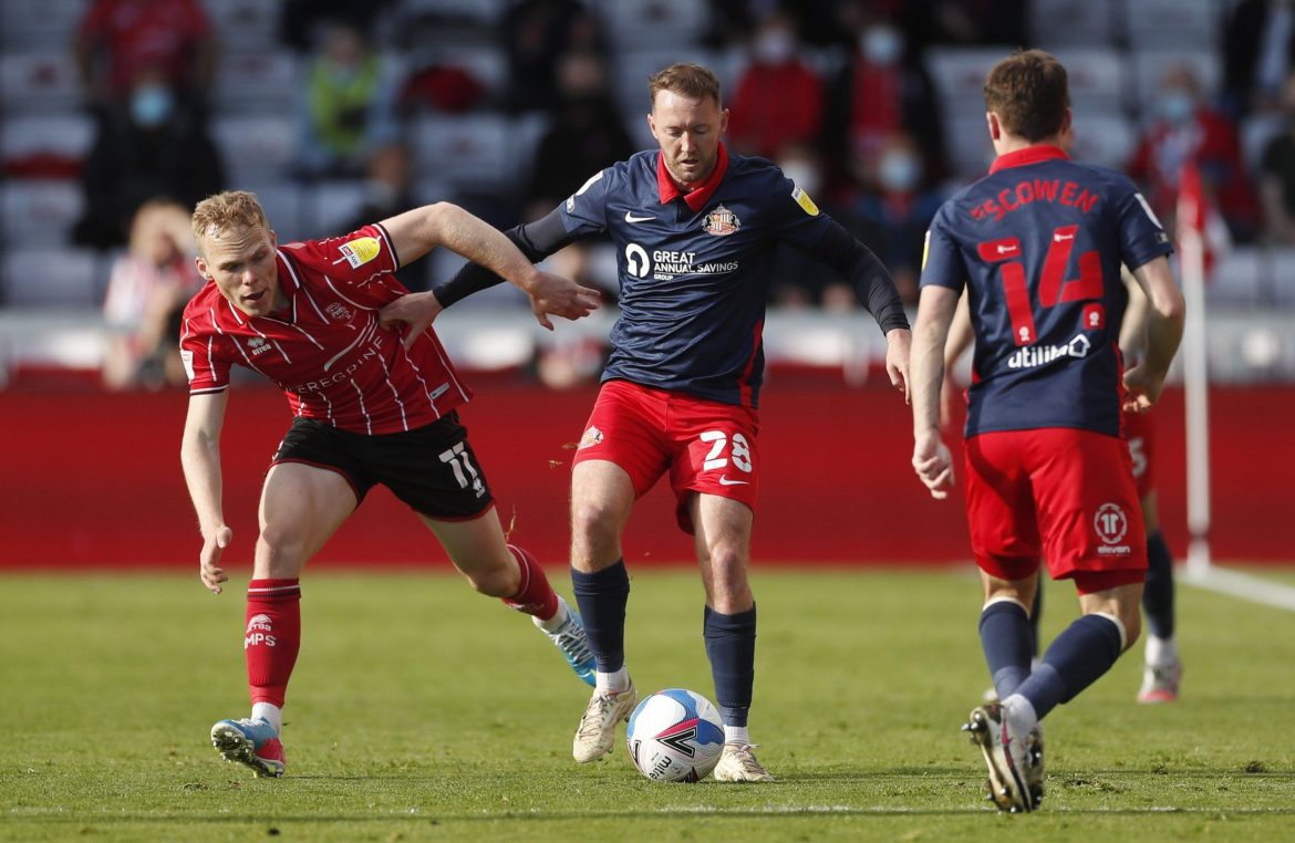 Sunderland eyeing Lincoln winger Scully