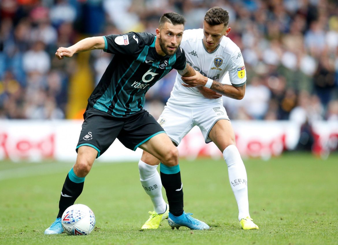 Football finance expert has his say on Leeds’ interest in Ben White